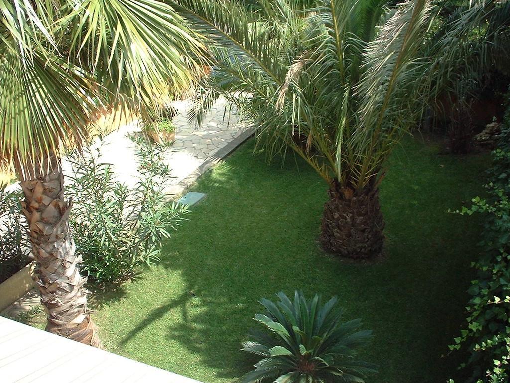 Residence La Catalane Сен-Киприен Екстериор снимка